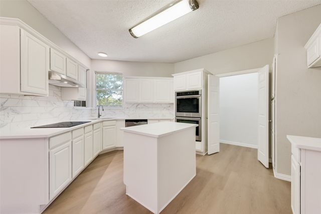 3623 Palmer Court, Arlington, TX 76014