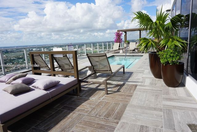 4010 S Ocean Drive T4302, Hollywood, FL 33019