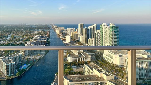 4010 S Ocean Drive T4302, Hollywood, FL 33019