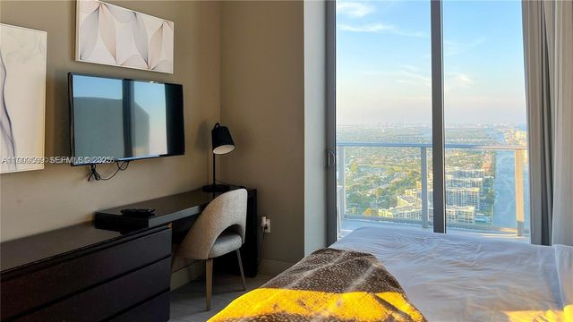 4010 S Ocean Drive T4302, Hollywood, FL 33019