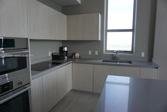4010 S Ocean Drive T4302, Hollywood, FL 33019