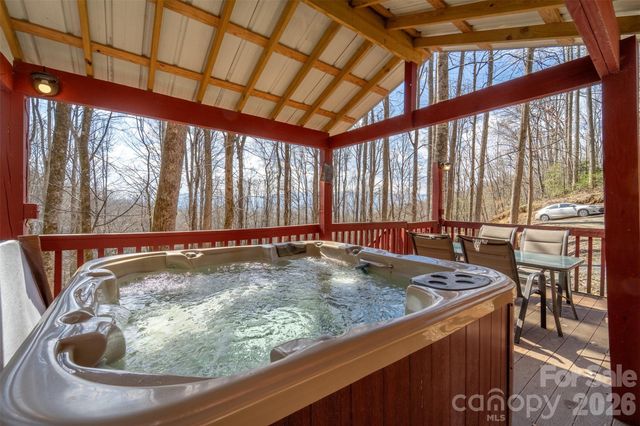 306 Forget Me Not Lane, Whittier, NC 28789