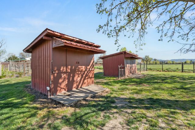 2653 Scenic Avenue, Central Point, OR 97502