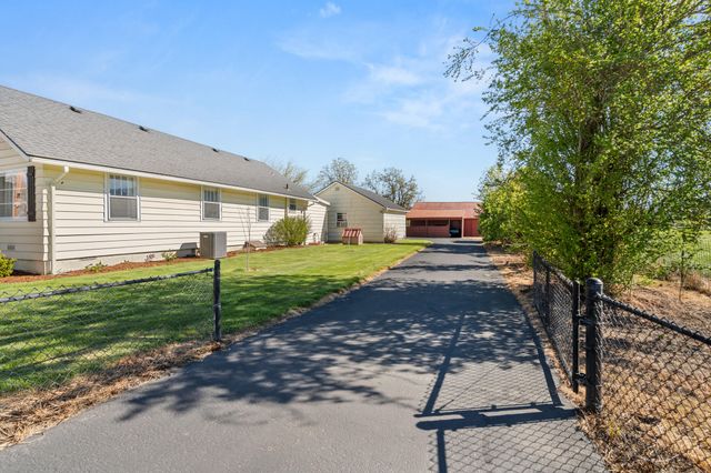 2653 Scenic Avenue, Central Point, OR 97502