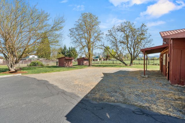 2653 Scenic Avenue, Central Point, OR 97502