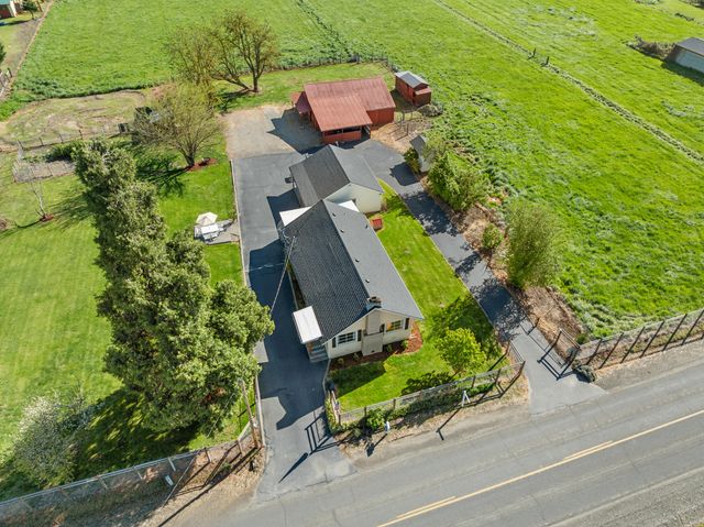 2653 Scenic Avenue, Central Point, OR 97502