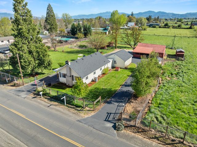 2653 Scenic Avenue, Central Point, OR 97502