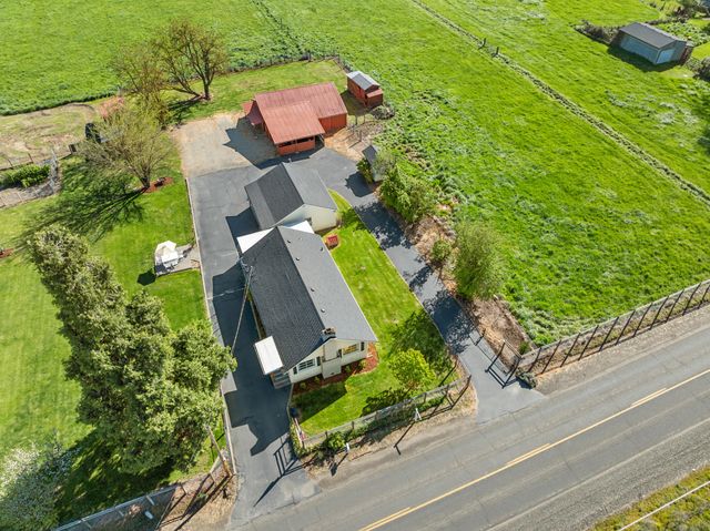 2653 Scenic Avenue, Central Point, OR 97502