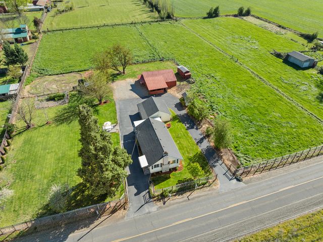 2653 Scenic Avenue, Central Point, OR 97502