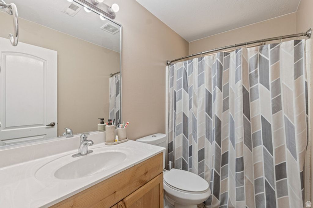 Image 18 of property listing at 1630 E 2450 S #222, St. George, UT 84790