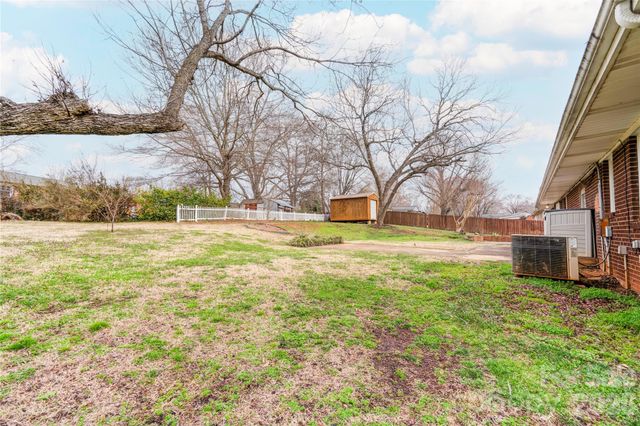 2926 Lake Drive, Shelby, NC 28152