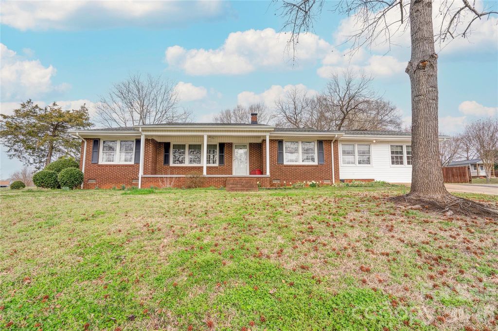 2926 Lake Drive, Shelby, NC 28152