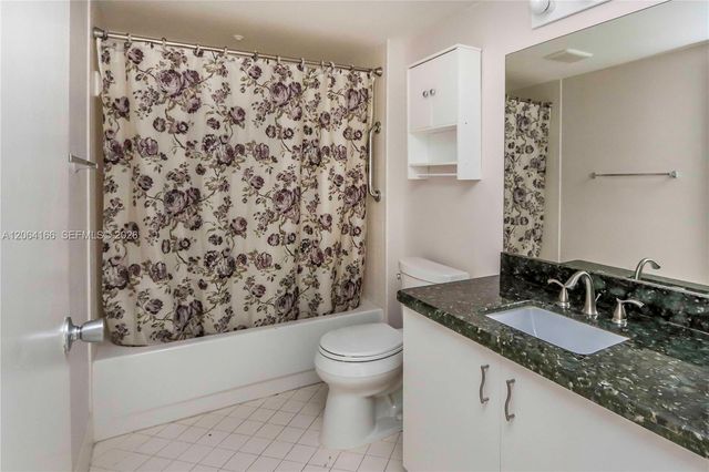 850 SW 138th Ave 409D, Pembroke Pines, FL 33027