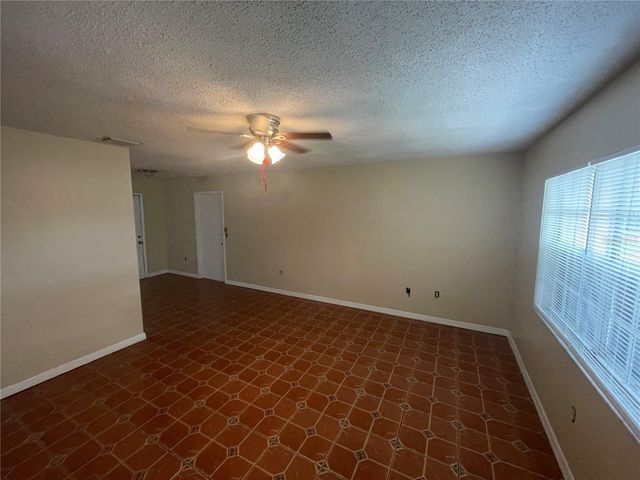 750 FOX LAKE DRIVE, Lakeland, FL 33809