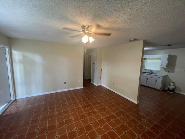 750 FOX LAKE DRIVE, Lakeland, FL 33809