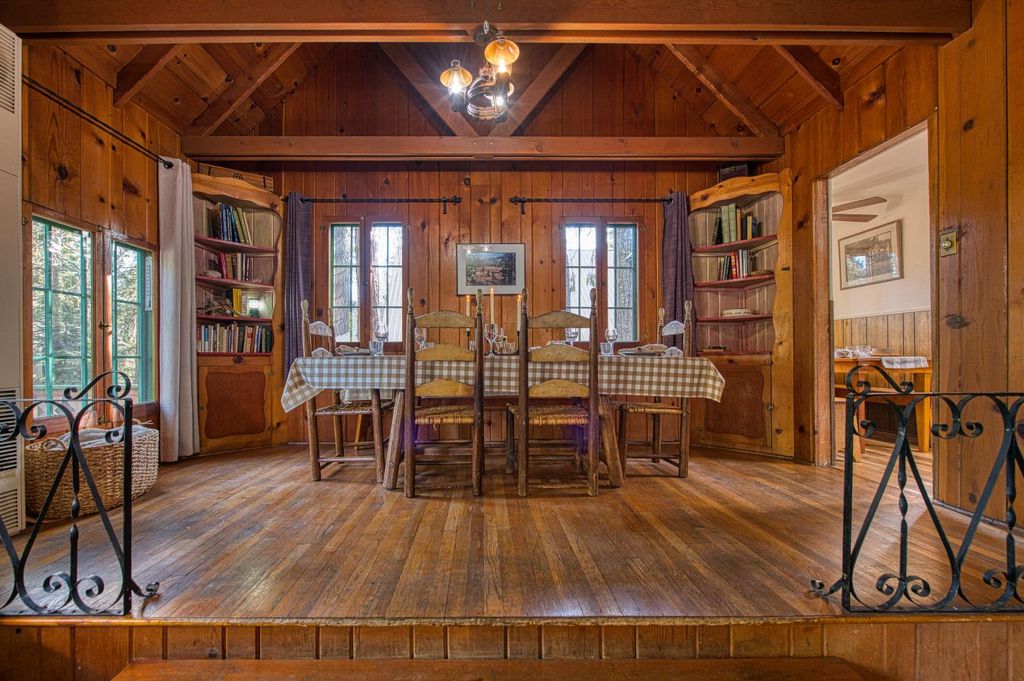 Image 15 of property listing at 41893 Knobcone Ln, Shaver Lake, CA 93664