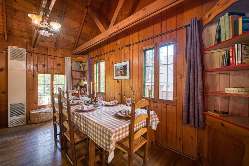 Image 16 of property listing at 41893 Knobcone Ln, Shaver Lake, CA 93664