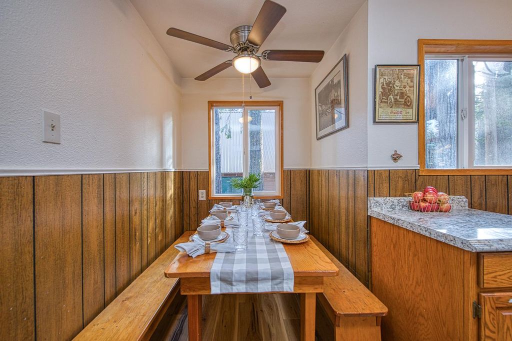 Image 26 of property listing at 41893 Knobcone Ln, Shaver Lake, CA 93664