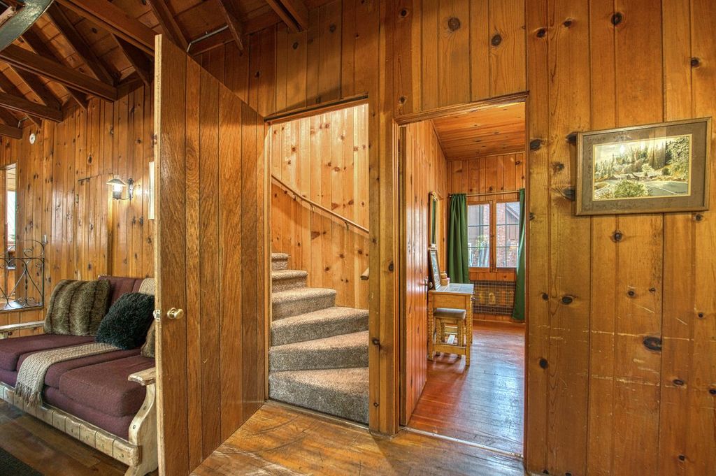 Image 37 of property listing at 41893 Knobcone Ln, Shaver Lake, CA 93664