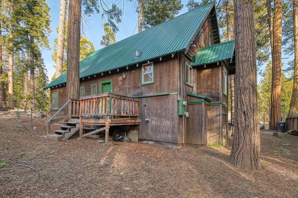 Image 52 of property listing at 41893 Knobcone Ln, Shaver Lake, CA 93664