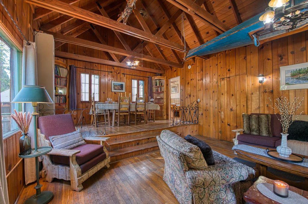 Image 9 of property listing at 41893 Knobcone Ln, Shaver Lake, CA 93664