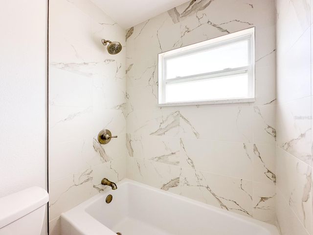 11295 1ST STREET E, Treasure Island, FL 33706