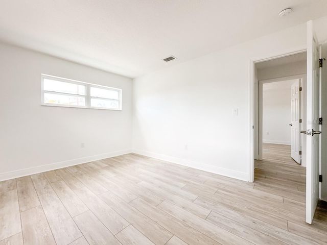 11295 1ST STREET E, Treasure Island, FL 33706