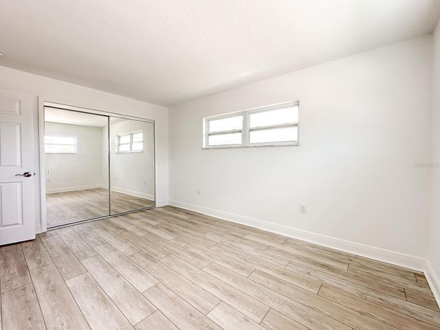 11295 1ST STREET E, Treasure Island, FL 33706