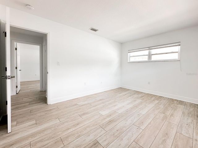 11295 1ST STREET E, Treasure Island, FL 33706