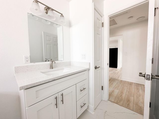 11295 1ST STREET E, Treasure Island, FL 33706