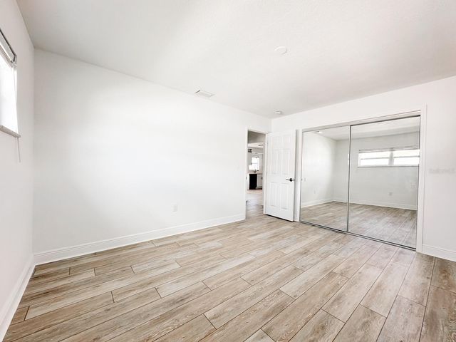 11295 1ST STREET E, Treasure Island, FL 33706