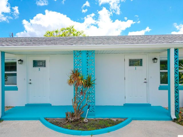 11295 1ST STREET E, Treasure Island, FL 33706