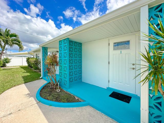 11295 1ST STREET E, Treasure Island, FL 33706