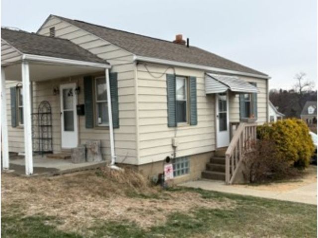 2517 C St, Liberty Boro, PA 15133
