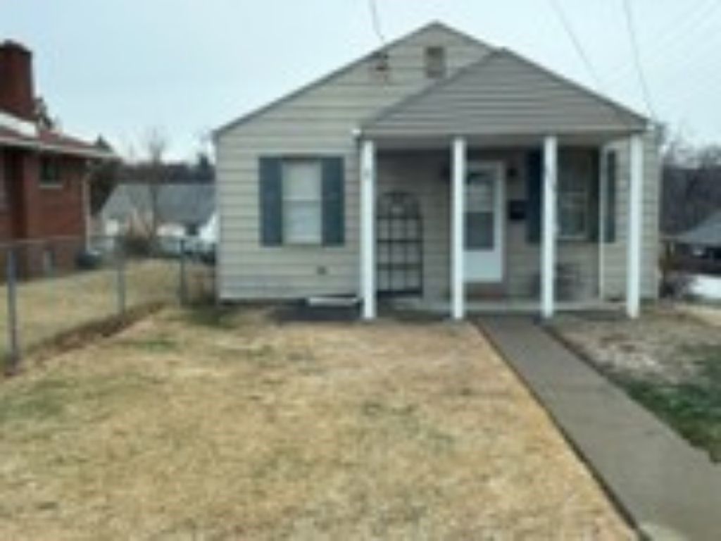 2517 C St, Liberty Boro, PA 15133