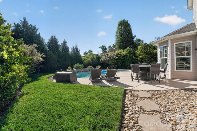 13223 Freedom Valley Drive, Huntersville, NC 28078
