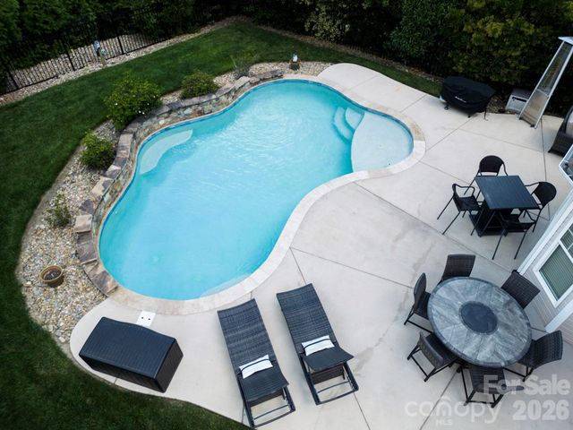 13223 Freedom Valley Drive, Huntersville, NC 28078