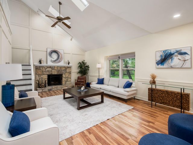 327 Whetstone Drive W, Powell, OH 43065