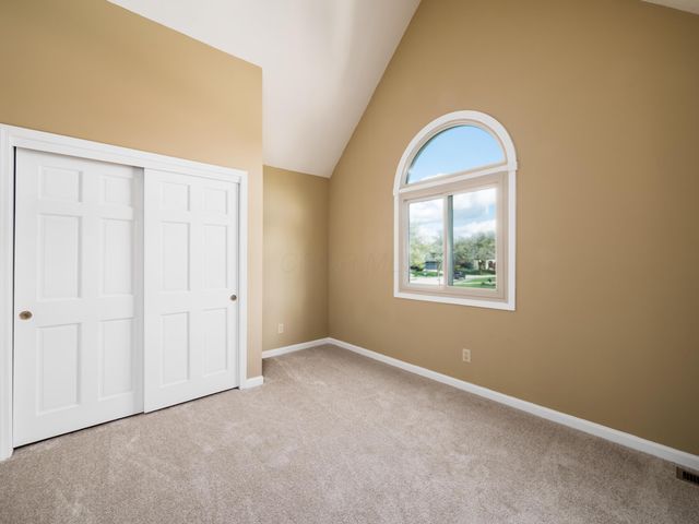 327 Whetstone Drive W, Powell, OH 43065