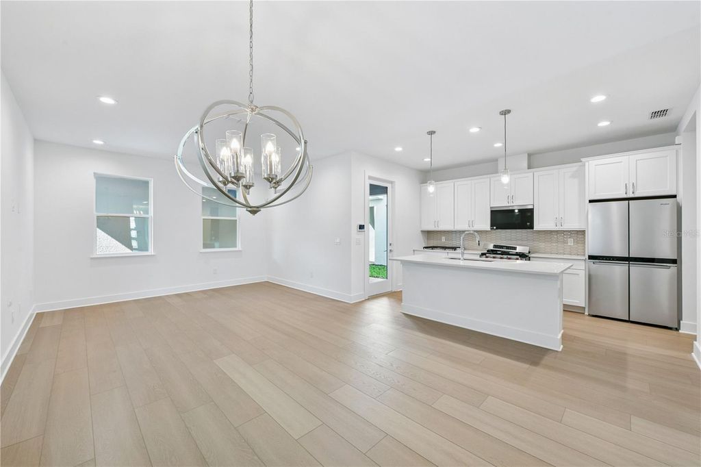 Image 6 of property listing at 2596 LONG PINE AVENUE, Apopka, FL 32712