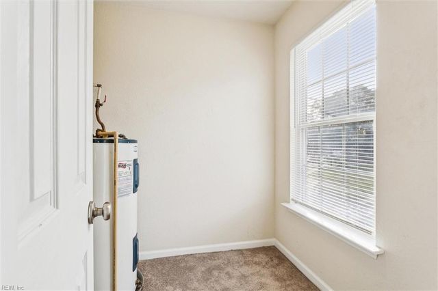 896 A AVE, Norfolk, VA 23503