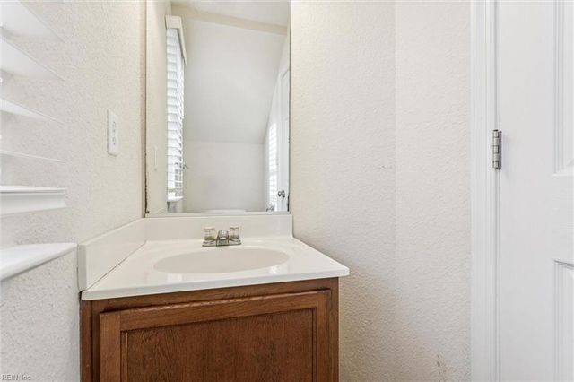 896 A AVE, Norfolk, VA 23503