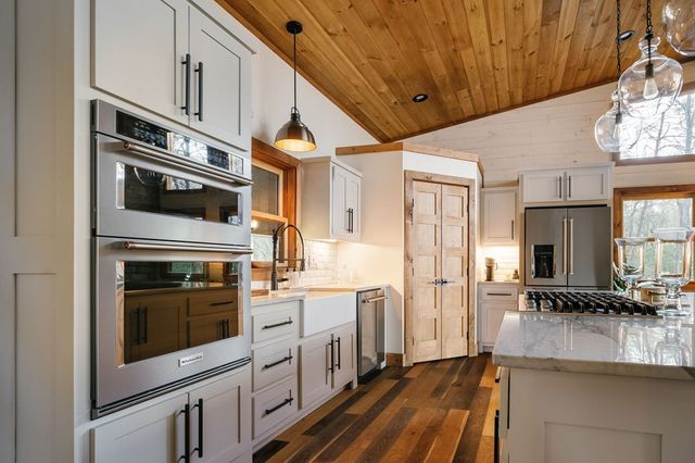 171 Huckleberry Lane, Mineral Bluff, GA 30559