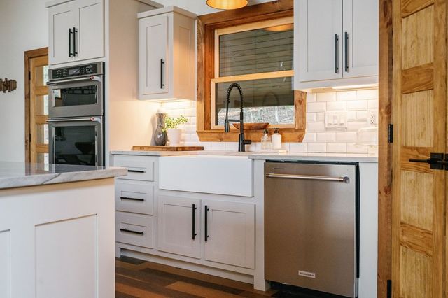 171 Huckleberry Lane, Mineral Bluff, GA 30559