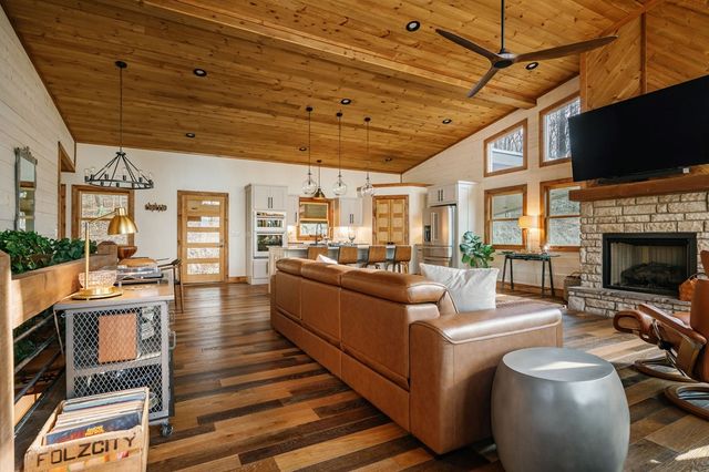 171 Huckleberry Lane, Mineral Bluff, GA 30559