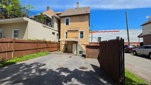 146 Beechwood Avenue, New Rochelle, NY 10801