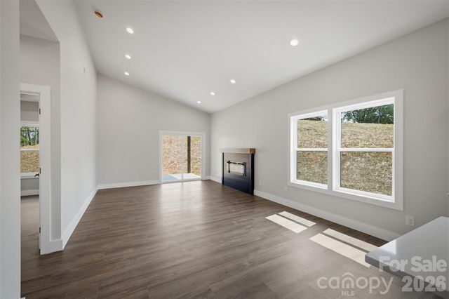 909 Overlook Drive SW, Lenoir, NC 28645
