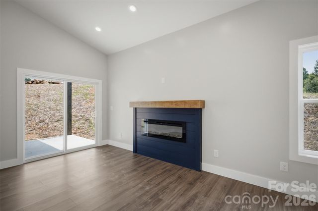 909 Overlook Drive SW, Lenoir, NC 28645