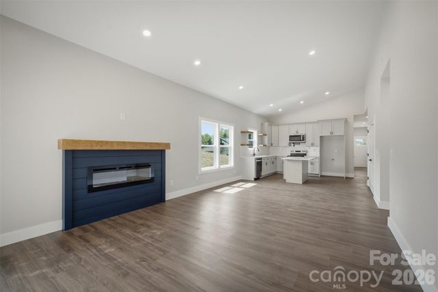 909 Overlook Drive SW, Lenoir, NC 28645