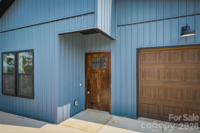 909 Overlook Drive SW, Lenoir, NC 28645